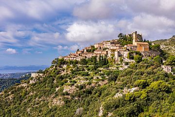 Mountain village of Èze on the Côte d'Azur in France by Werner Dieterich