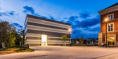 Bauhaus Museum Weimar in Thüringen 's avonds