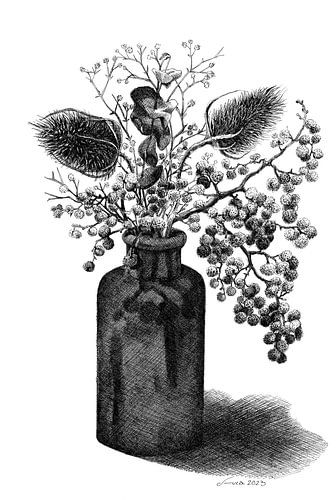 Tijdloos Zwart-Wit: Droogbloemen in Vaas van Levente Luca