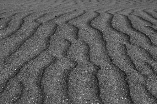 Vormen in het zand op het strand van Zandvoort