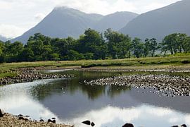 Farbenfrohes Glen Etive in Schottland.
