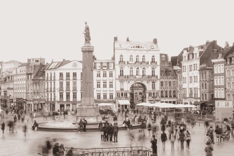 Regentag in Lille von Slim Shadow