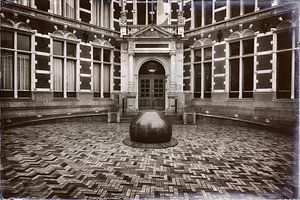 Der Eingang des Academiegebäudes