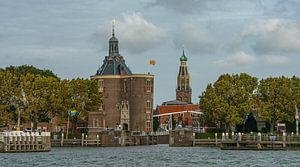 Drommedaris und Turm Zuiderkerk in Enkhuizen.