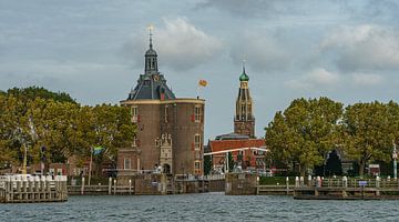Drommedaris en toren Zuiderkerk in Enkhuizen. van Jaap van den Berg