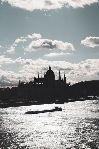 Budapest by Hello Pompoyo