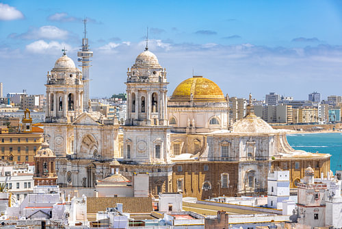 Goldene Kuppel der Kathedrale von Cádiz