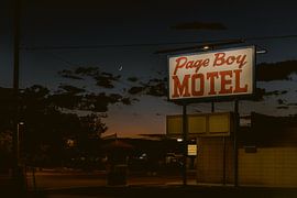 Page Boy MOTEL von Karlijne Geudens