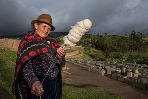 Femme indienne à Ingapirca en Équateur