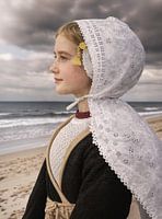 Portrait d'une jeune fille de Walcheren, en Zélande [réinterprétation]