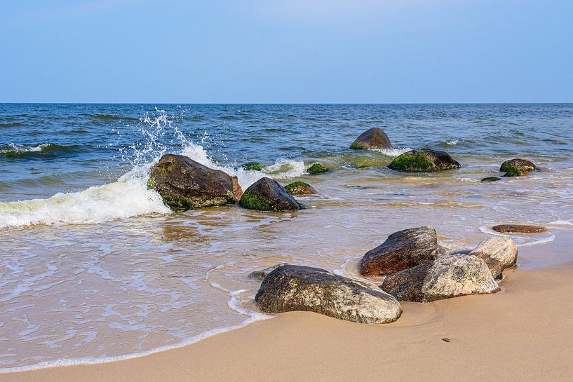 Steine am Strand von Bansin auf der Insel Usedom von Rico Ködder