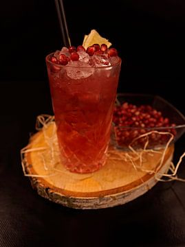 Granatapfel-Cranberry-Orangen-Likör-Cocktail