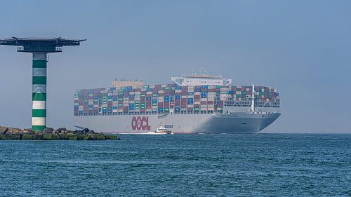 OOCL Dänemark Containerschiff.