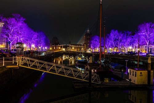 Zierikzee Oude Haven verlicht met Kerst van Dexter Reijsmeijer