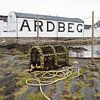 The Ardbeg distillery on Islay von Thijs Schouten