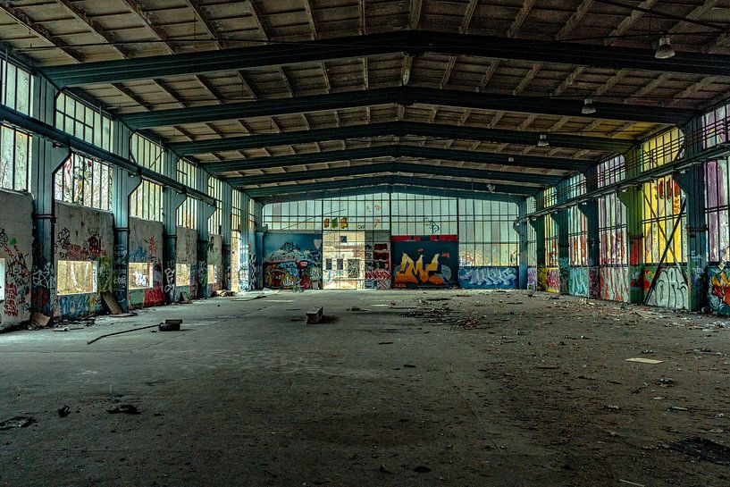 Lost Place Urbex Graffiti van Johnny Flash
