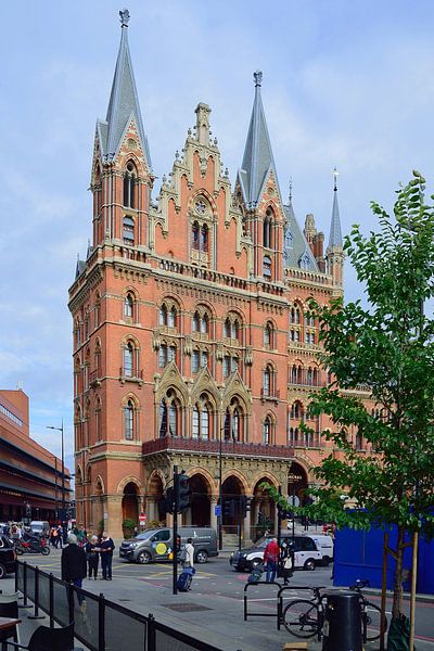 The St. Pancras building by Frank's Awesome Travels