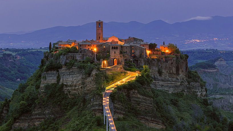 Een avond in Civita di Bagnoregio van Henk Meijer Photography