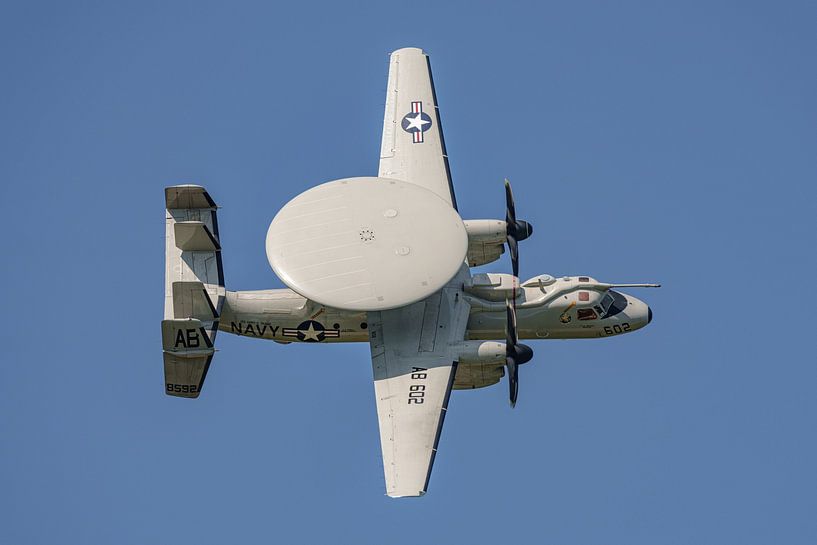 Flyby U.S. Navy Northrop Grumman E-2D Hawkeye. van Jaap van den Berg