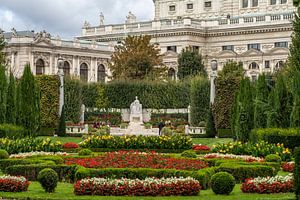 Sisi Denkmal im Volksgarten Wien