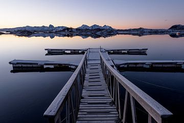 Morninglight on lake inNorway by Patricia Dhont