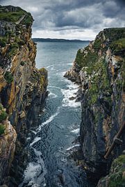 Painting Look - View through the cliffs by Martin Diebel