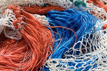 Fischernetze zum Trocknen im Hafen von W J Kok