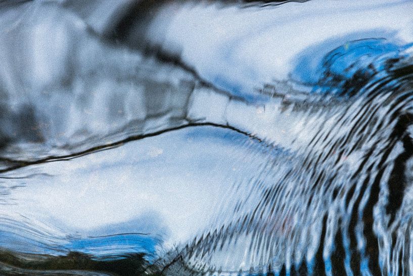 running water by Aukje Bakker