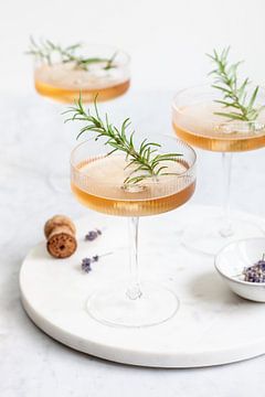 Lavender syrup with cava