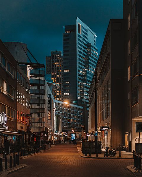 The blue hour by Jelte Lagendijk