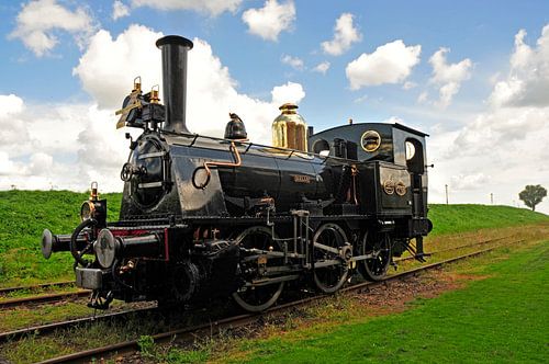 Locomotief Bello by Jeannette Penris