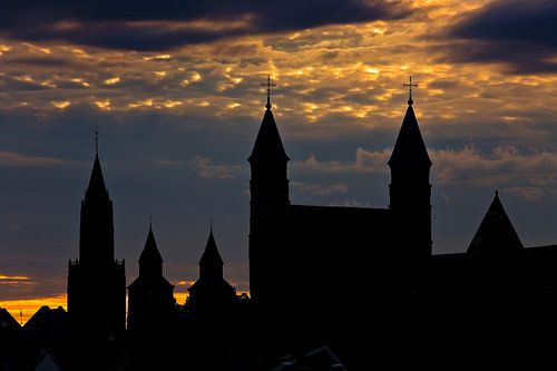 Skyline der Kirchen von Maastricht