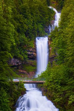 Giessbachwaterval, Zwitserland van Henk Meijer Photography