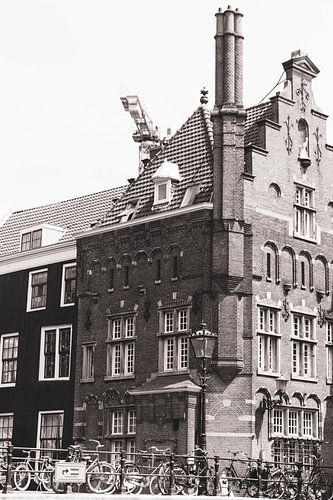Maison rétro sur le canal d'Amsterdam