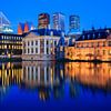 Skyline van Den Haag tijdens het Blauwe Uur van iPics Photography