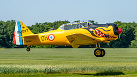 Eine North American T-6G Texan im Landeanflug. von Jaap van den Berg