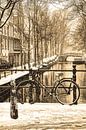 Binnenstad van Amsterdam Nederland Sepia van Hendrik-Jan Kornelis thumbnail