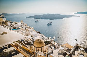 Sunset op Santorini van Daphne Groeneveld