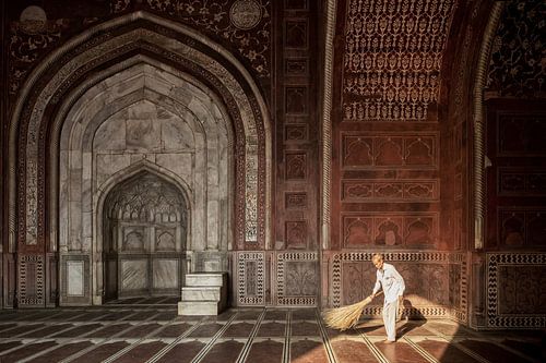 Detail of the gates to Taj Mahal, Agra, India