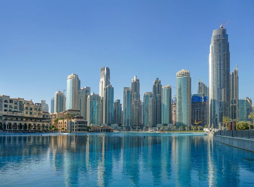 Burj Khalifa park in Dubai by Achim Prill