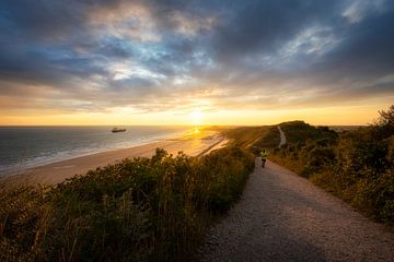 Going home by Thom Brouwer