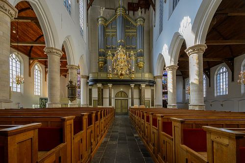 Interieur Oude kerk in Delft