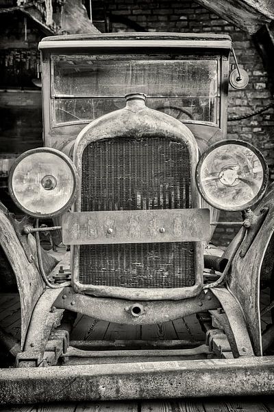 La Citroën usée par le temps par Martin Bergsma