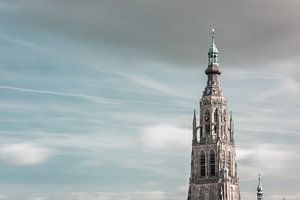 Breda Große Kirche in Pastellfarben