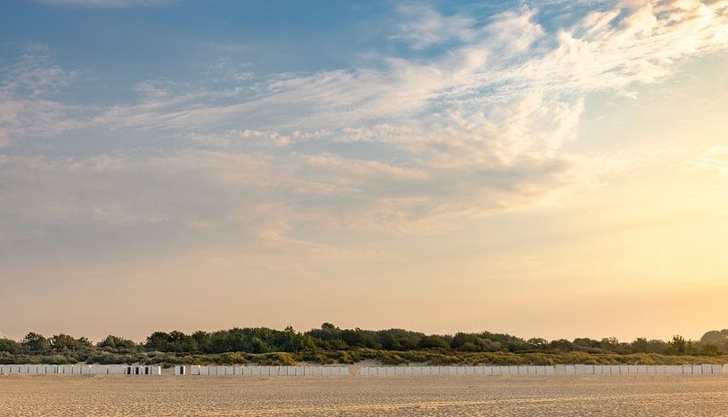 Beach Vrouwenpolder in evening light by Percy's fotografie