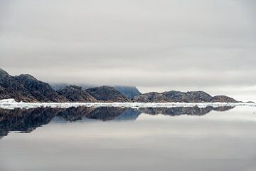 Waar het water vergat te bewegen van Gerry van Roosmalen