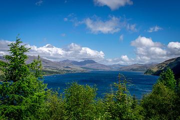 Schotland - Zicht op Loch Carron van Rick Massar