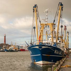 Jmuiden Harbour evening by scheepskijkerhavenfotografie