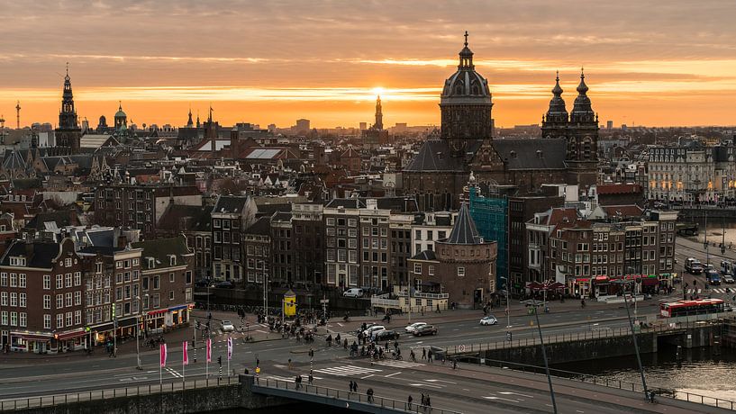 Hoch hinaus in Amsterdam von Scott McQuaide