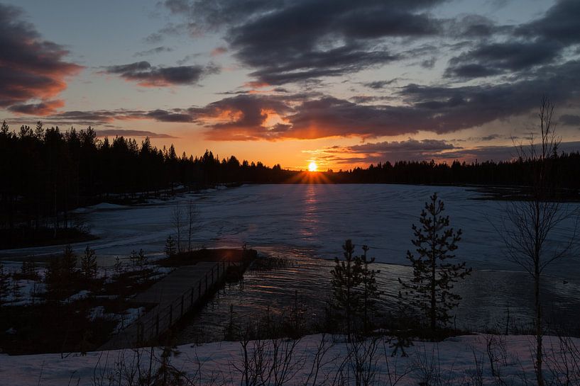 Zonsondergang in Fins Lapland von Irene Hoekstra